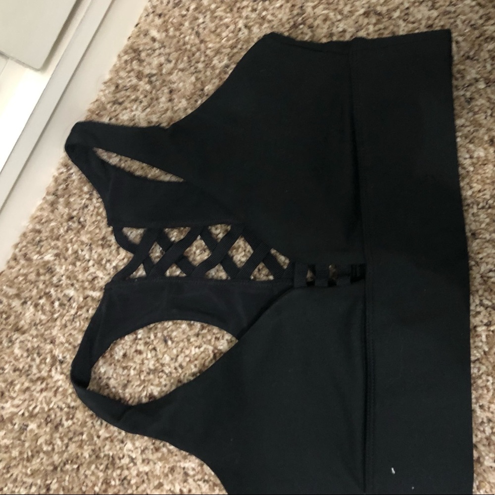 Fabletics sports bra